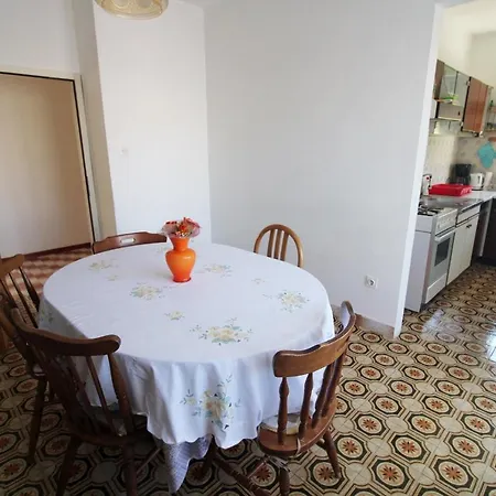 דירה Moro