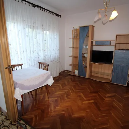 Apartment Moro *